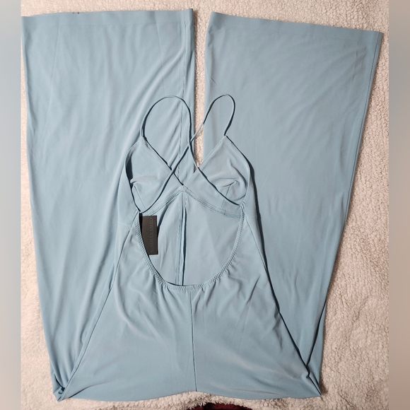 NWT Norma Kamali x REVOLVE Low Back Slip Jumpsuit in Powder Blue Size M - Picture 6 of 13